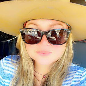 Meet your Posher, Jaclyne